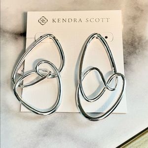 NWT Myles Statement Earrings